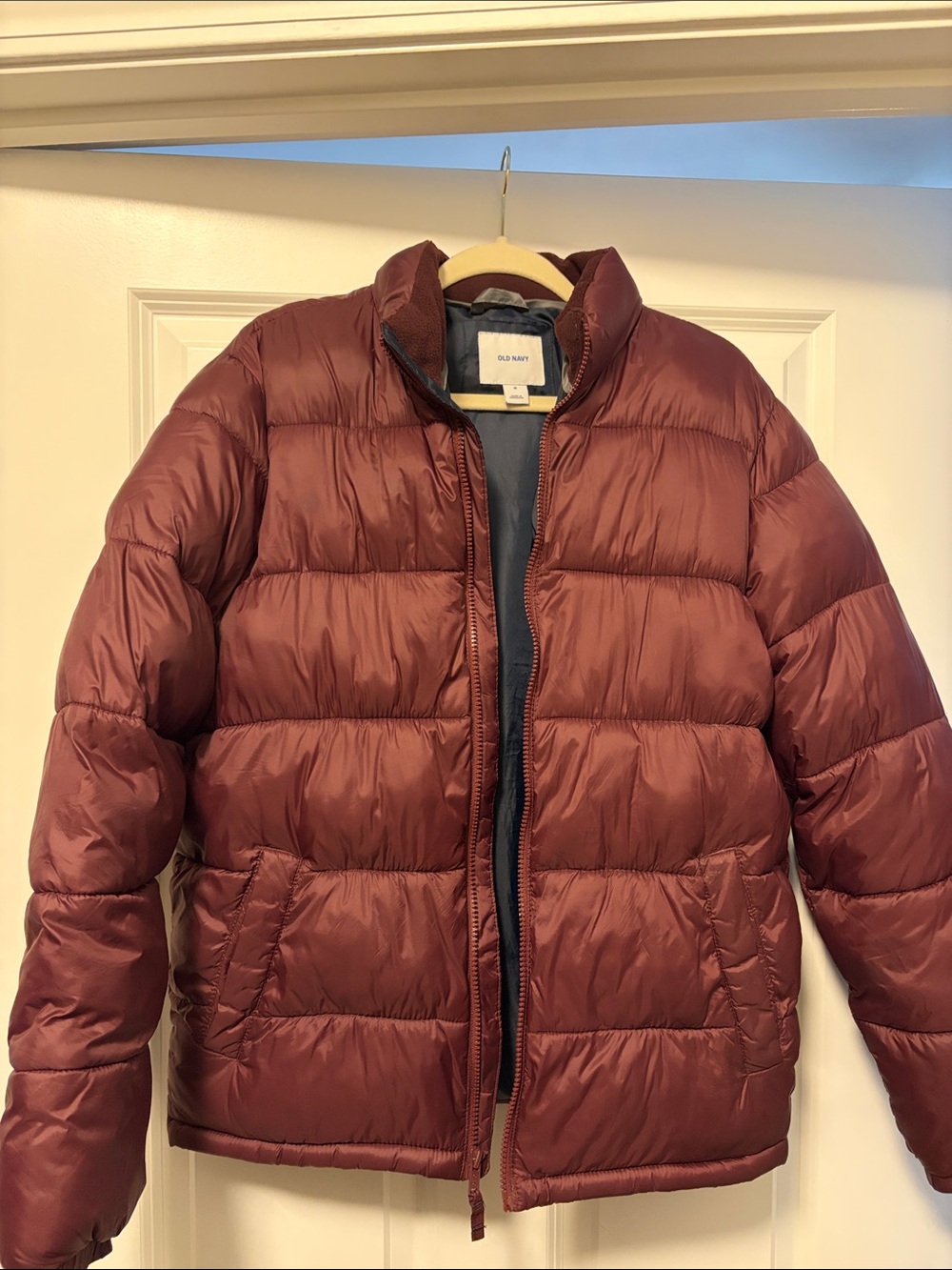 Old Navy Men’s Maroon Quilted Puffer Jacket